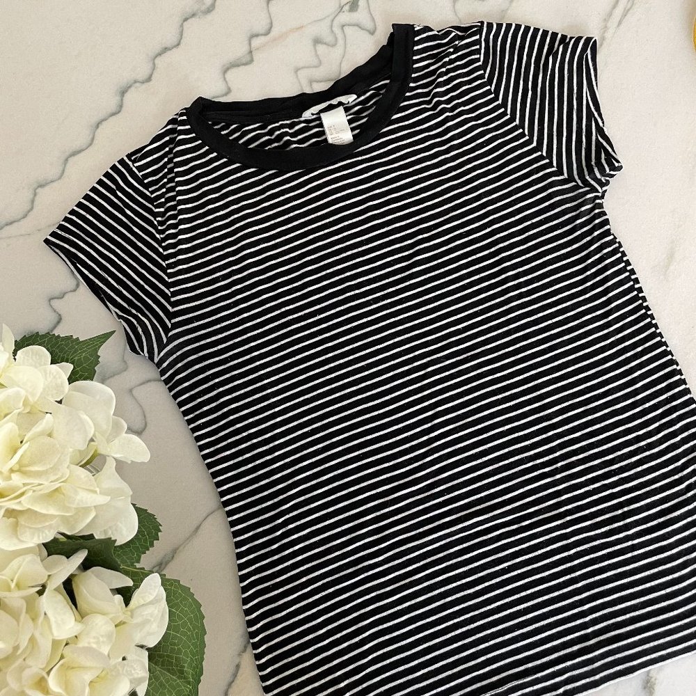 H&M | Black and White Striped T-Shirt | S